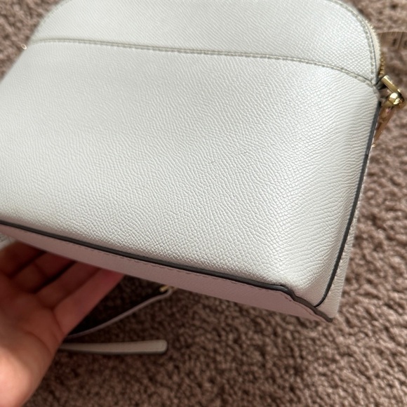 Michael Kors ivory/gold Crossbody bag - Picture 16 of 16